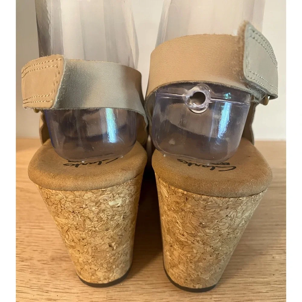 Clarks Annadel Eirwyn Cork Wedge Heel Crisscross Strap Taupe Sandals Size 8.5